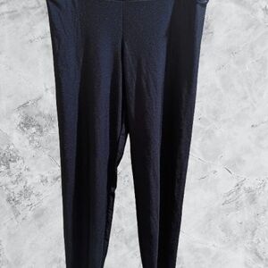 NWOT Forever 21 Women's Size XL Black Leggings Sleek Style